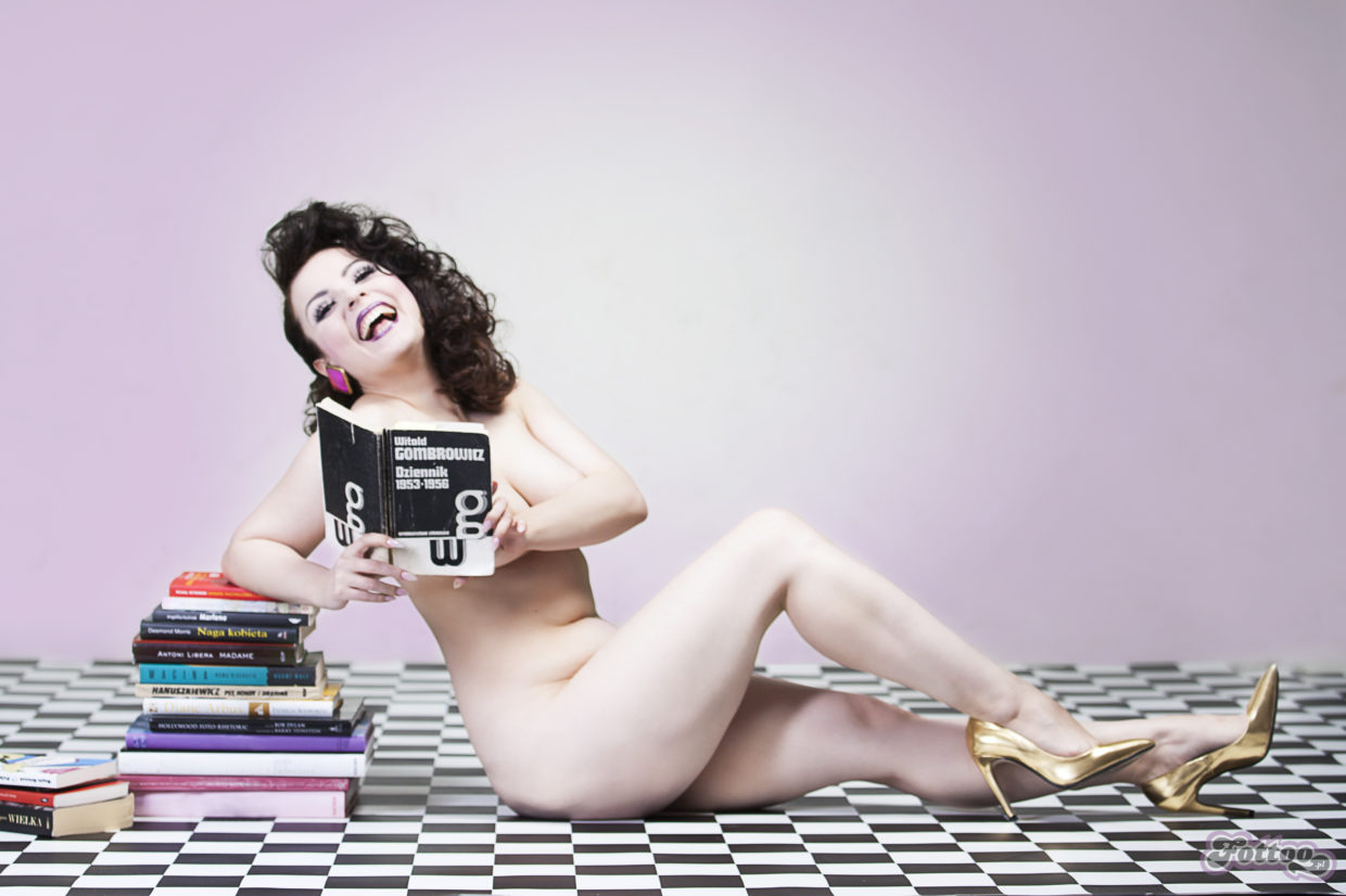 Betty Q. Naked Girls Reading. Fot Anna Wojtecka 