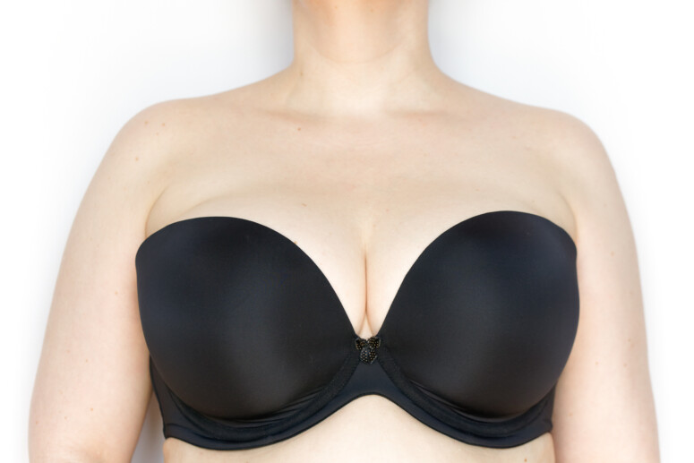 Koko plunge strapless na biuście - przód Koko plunge strapless na biuście - przód