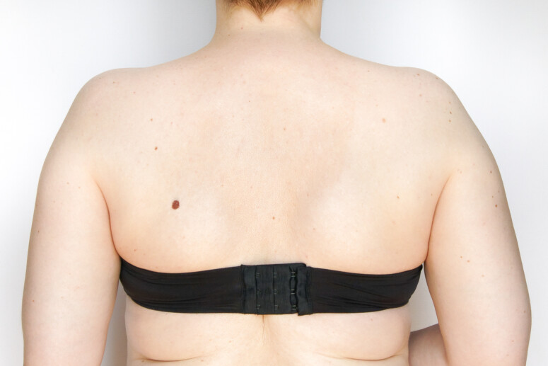 Porcelain Elan strapless na biuście - plecy Porcelain Elan strapless na biuście - plecy